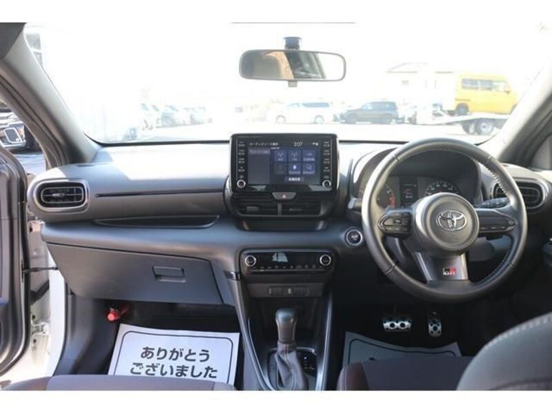 GR YARIS