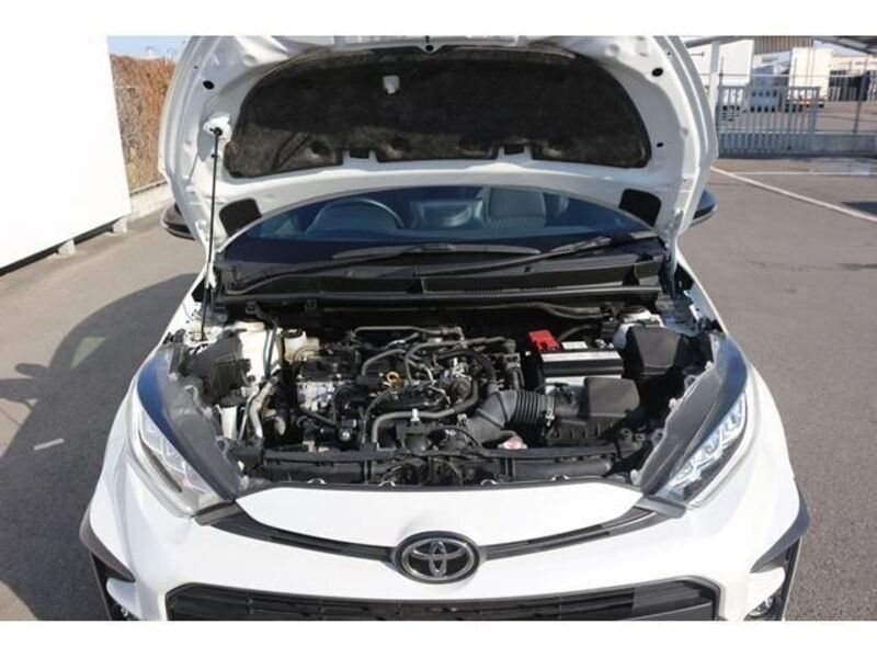 GR YARIS
