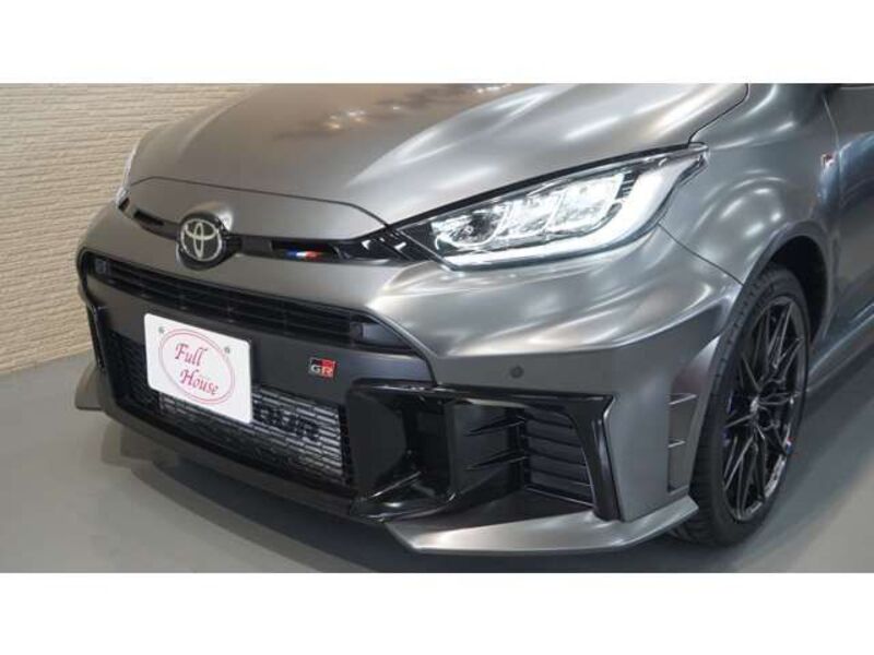 GR YARIS