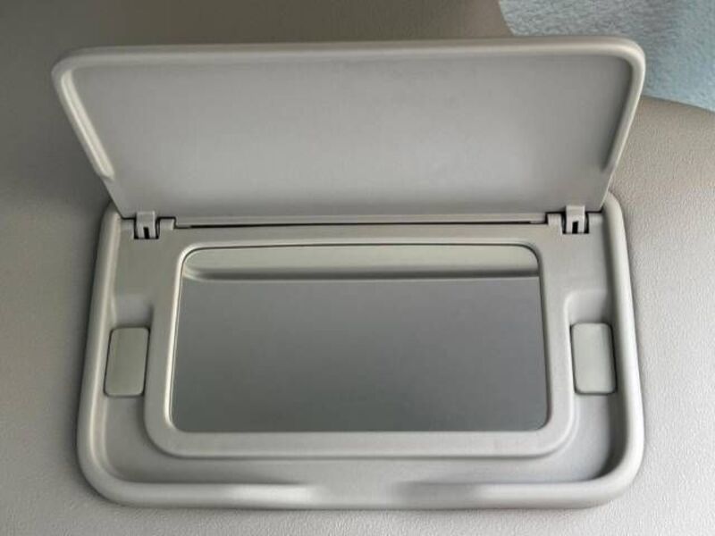 N BOX