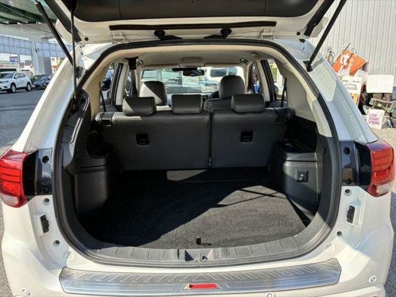 OUTLANDER PHEV