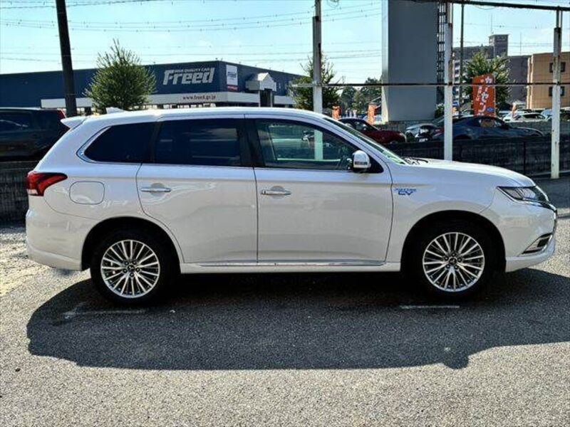 OUTLANDER PHEV