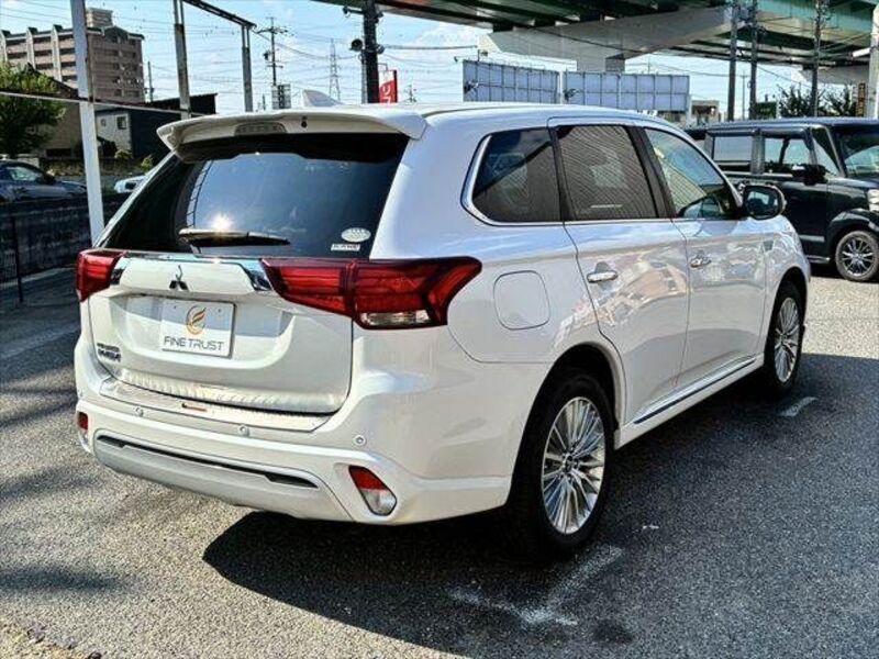 OUTLANDER PHEV