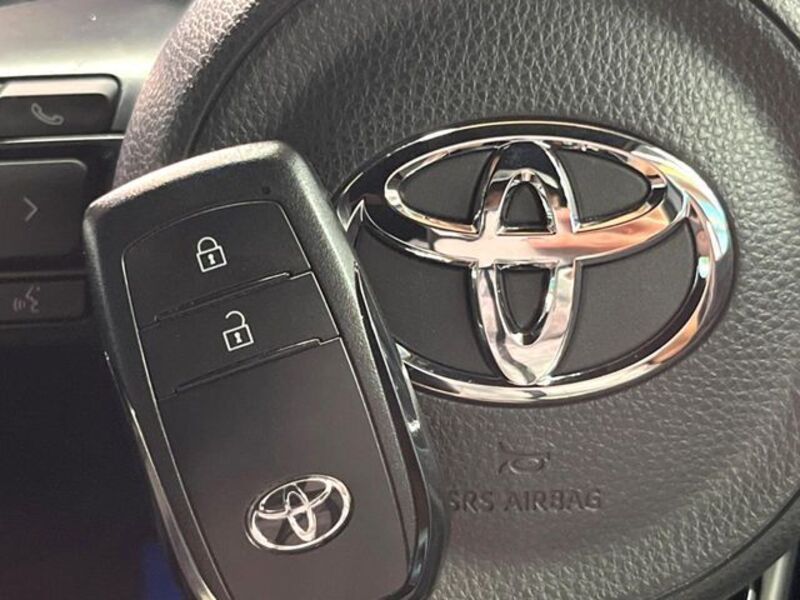 YARIS CROSS