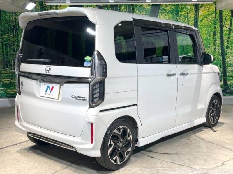 N BOX CUSTOM