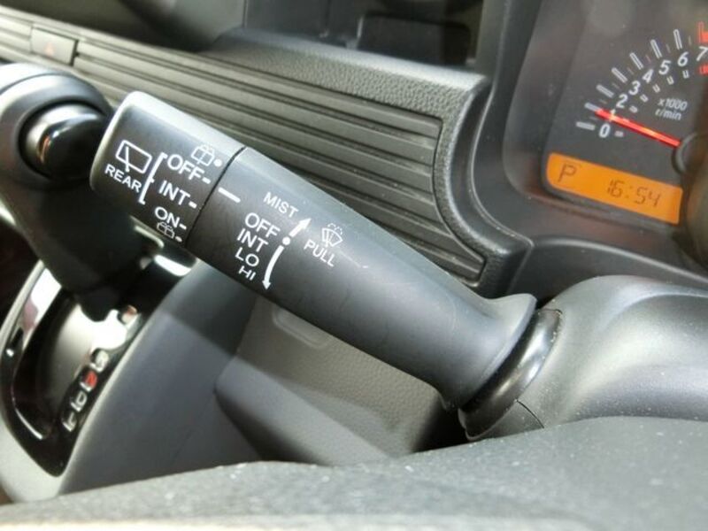 N-VAN