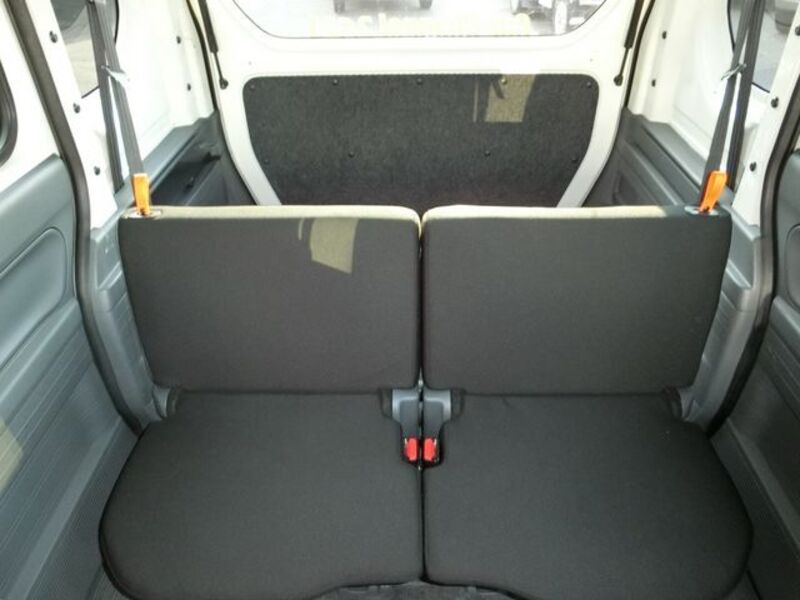N-VAN