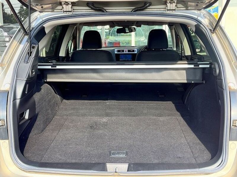 LEGACY OUTBACK