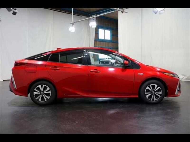PRIUS PHV