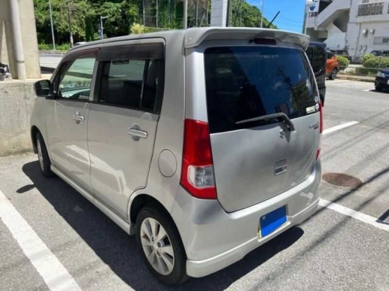 WAGON R