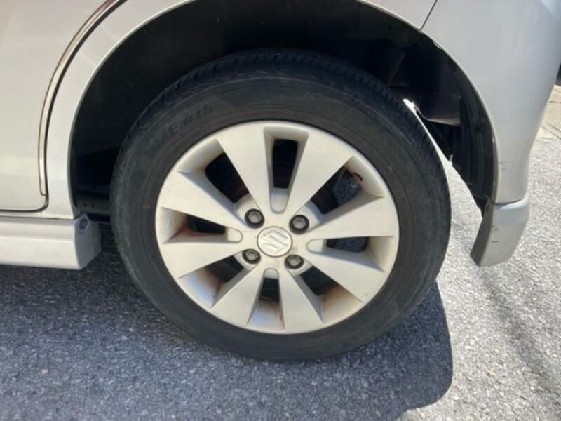WAGON R