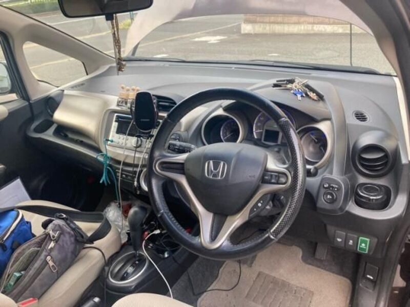 FIT HYBRID