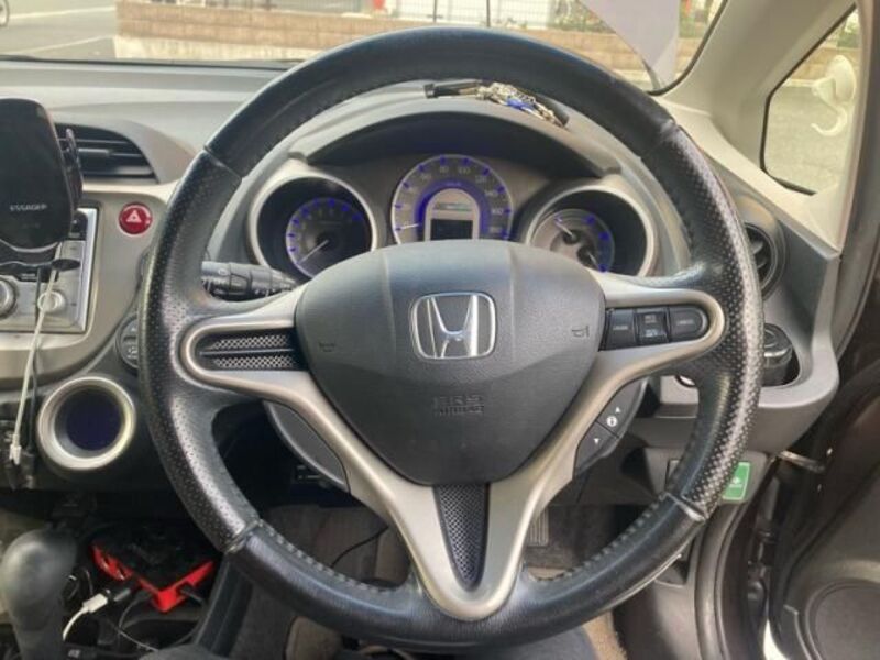 FIT HYBRID