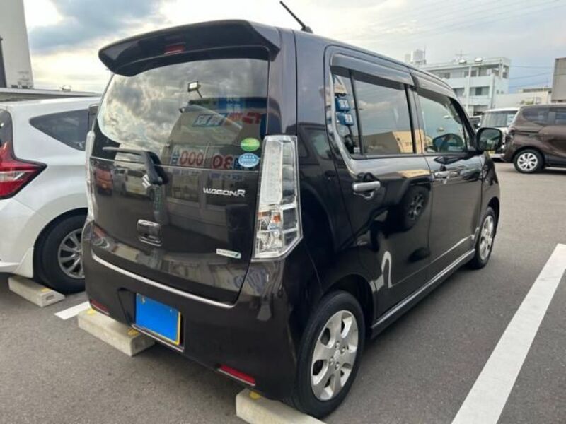 WAGON R