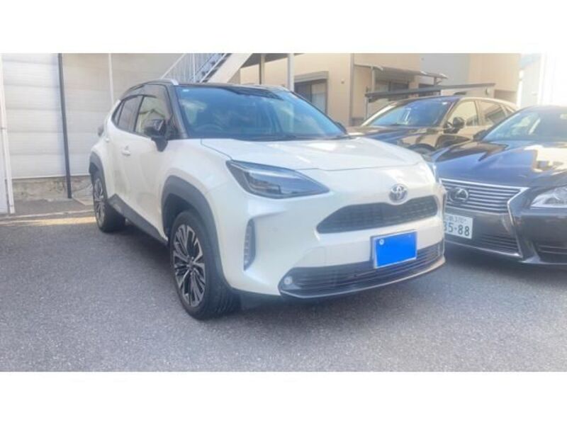 TOYOTA YARIS CROSS