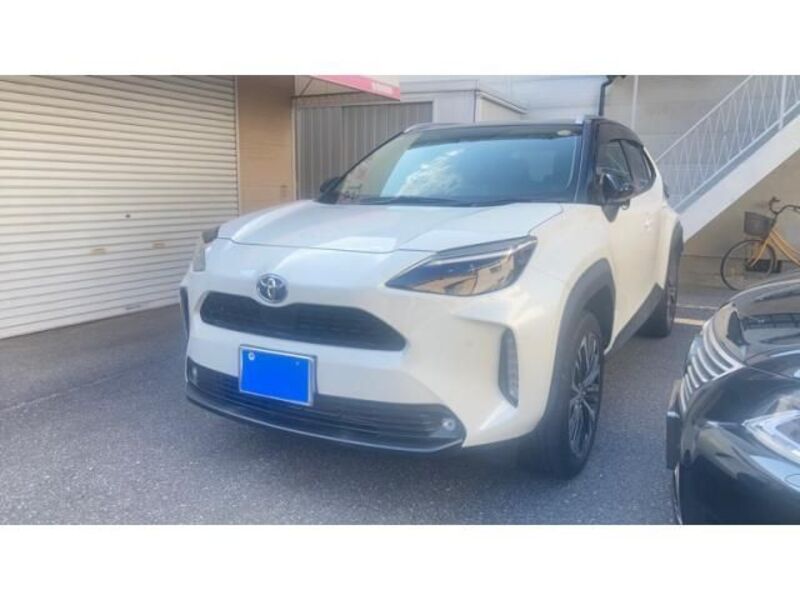 YARIS CROSS