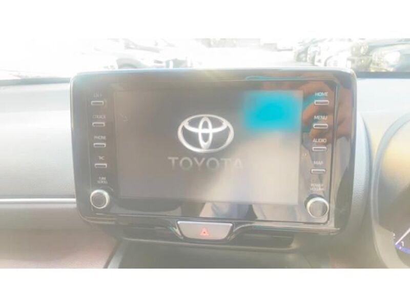 YARIS CROSS