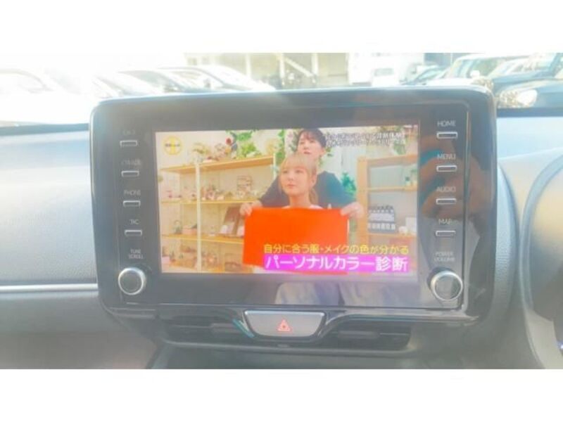 YARIS CROSS