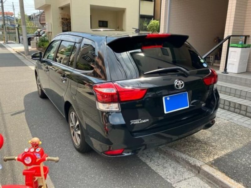 COROLLA FIELDER