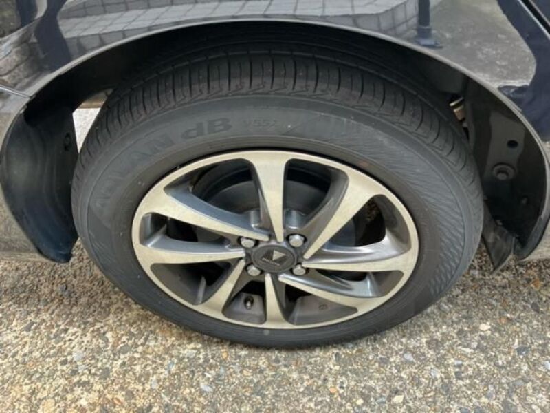 COROLLA FIELDER