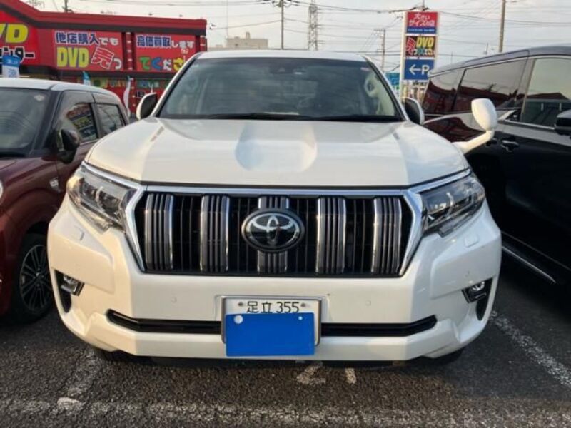 TOYOTA LAND CRUISER PRADO
