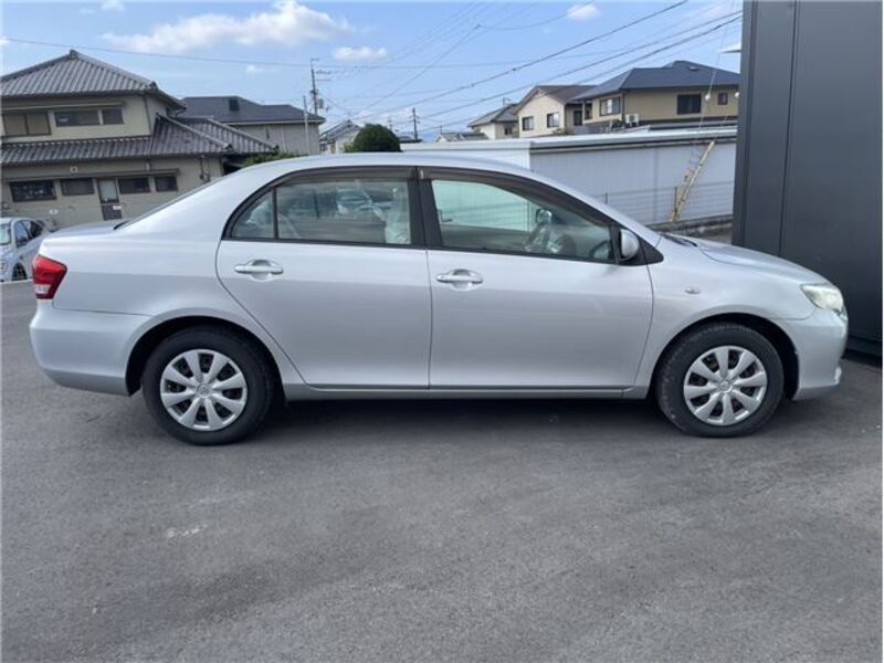 COROLLA AXIO