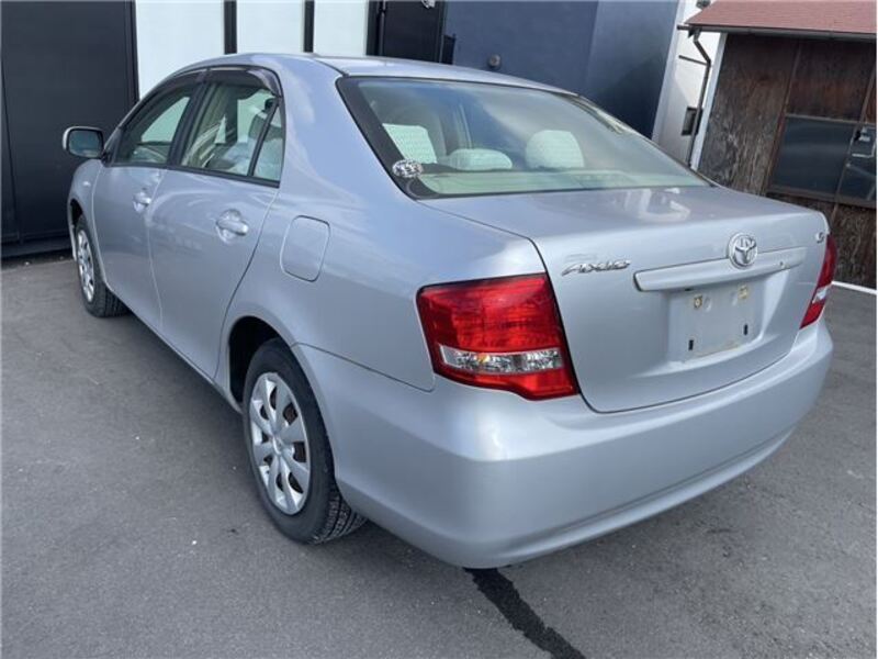 COROLLA AXIO