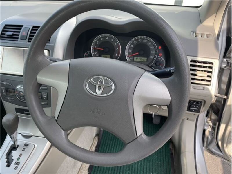COROLLA AXIO