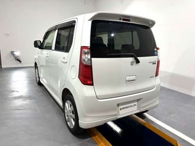 WAGON R