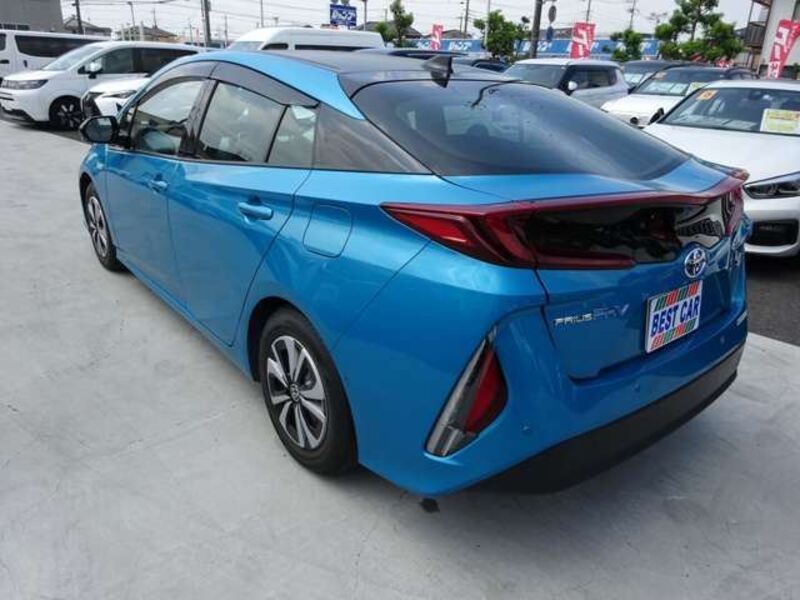 PRIUS PHV