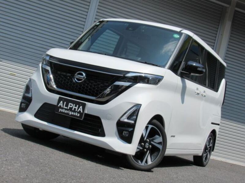 NISSAN ROOX