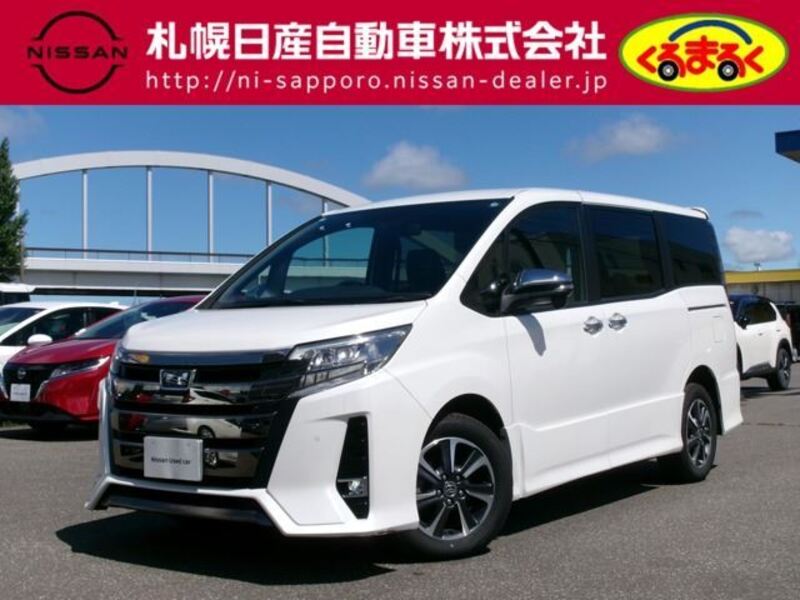 TOYOTA NOAH