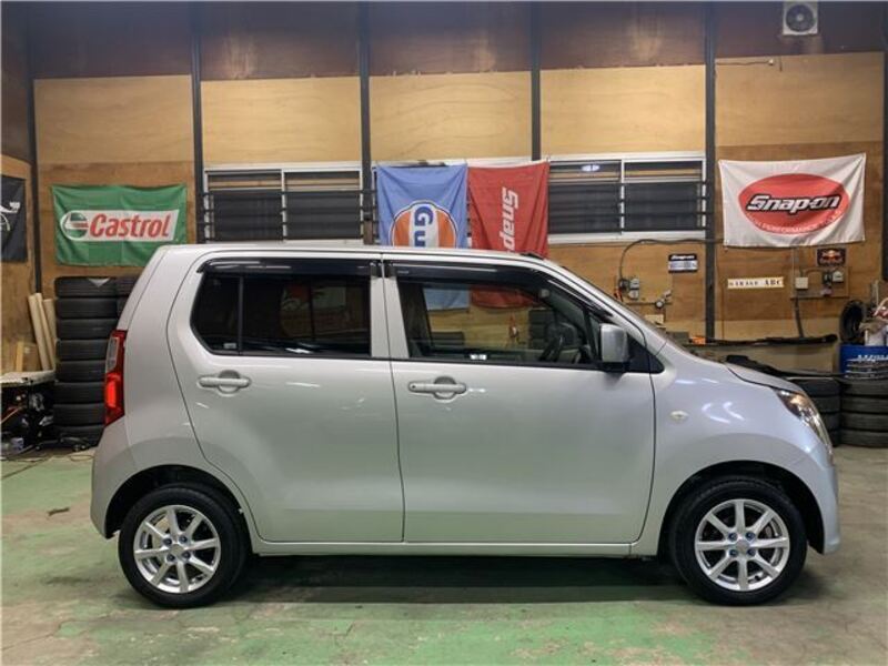 WAGON R