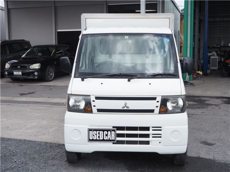 MINICAB TRUCK