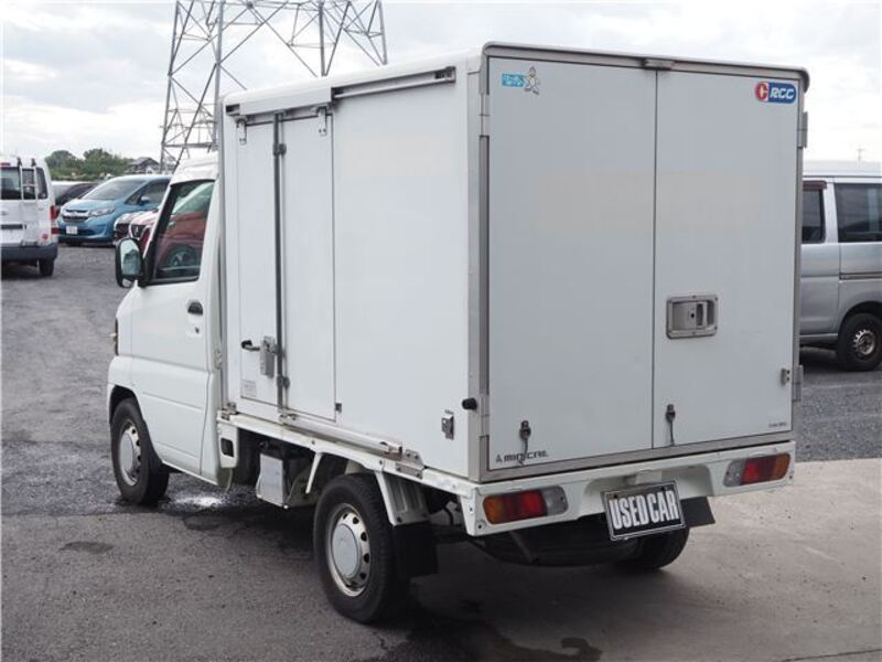 MINICAB TRUCK