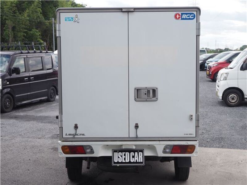 MINICAB TRUCK
