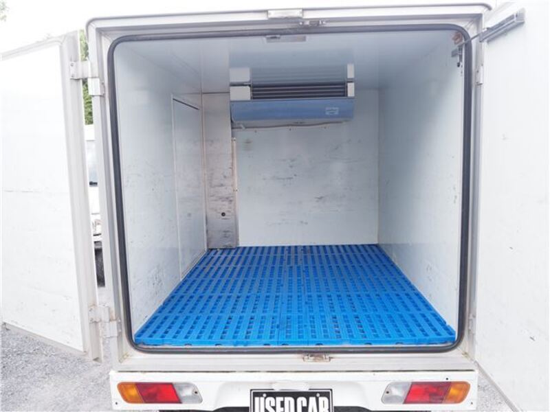 MINICAB TRUCK