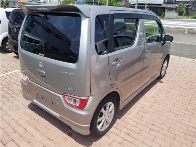 WAGON R