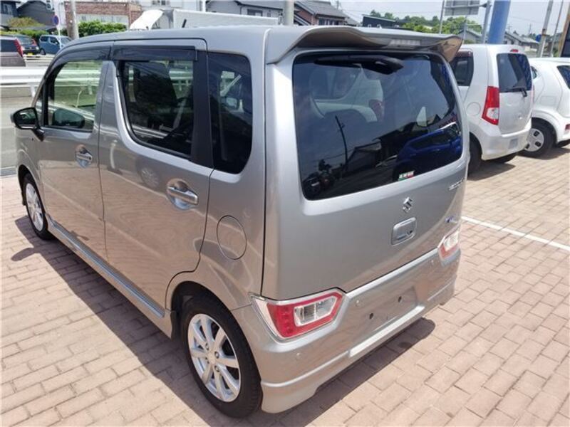 WAGON R