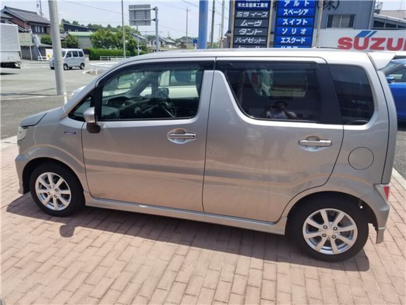 WAGON R