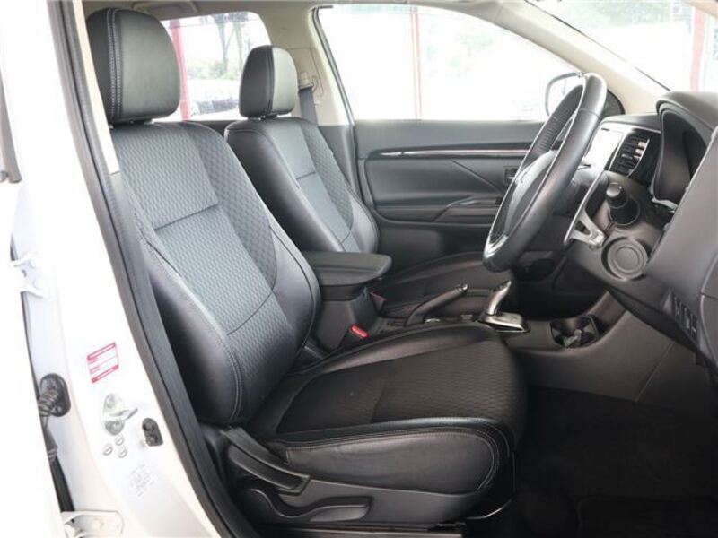 OUTLANDER PHEV