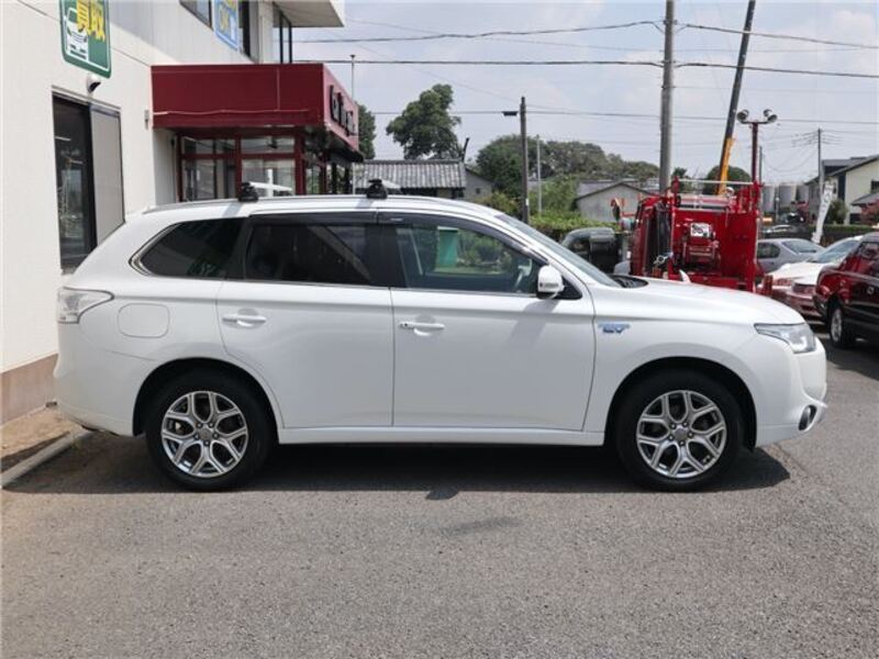 OUTLANDER PHEV