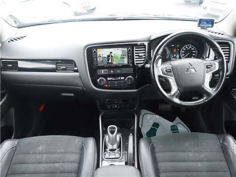 OUTLANDER PHEV