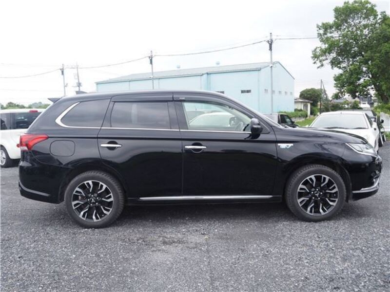 OUTLANDER PHEV