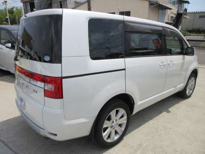 DELICA D5