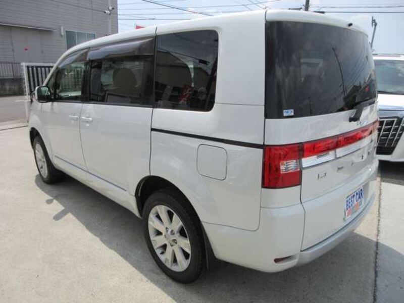 DELICA D5