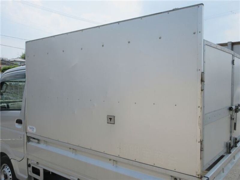 MINICAB TRUCK