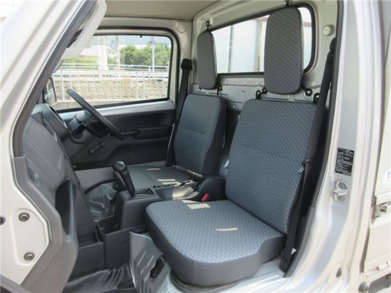 MINICAB TRUCK