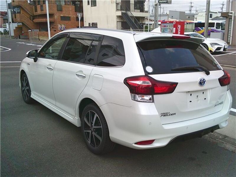 COROLLA FIELDER