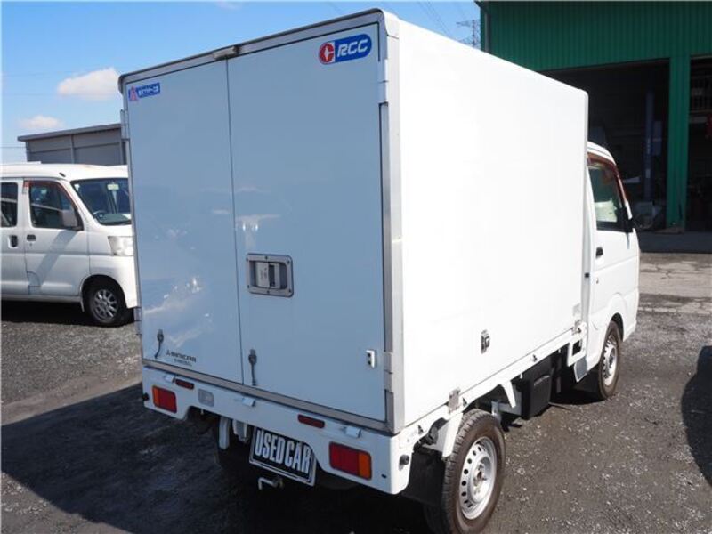 MINICAB TRUCK